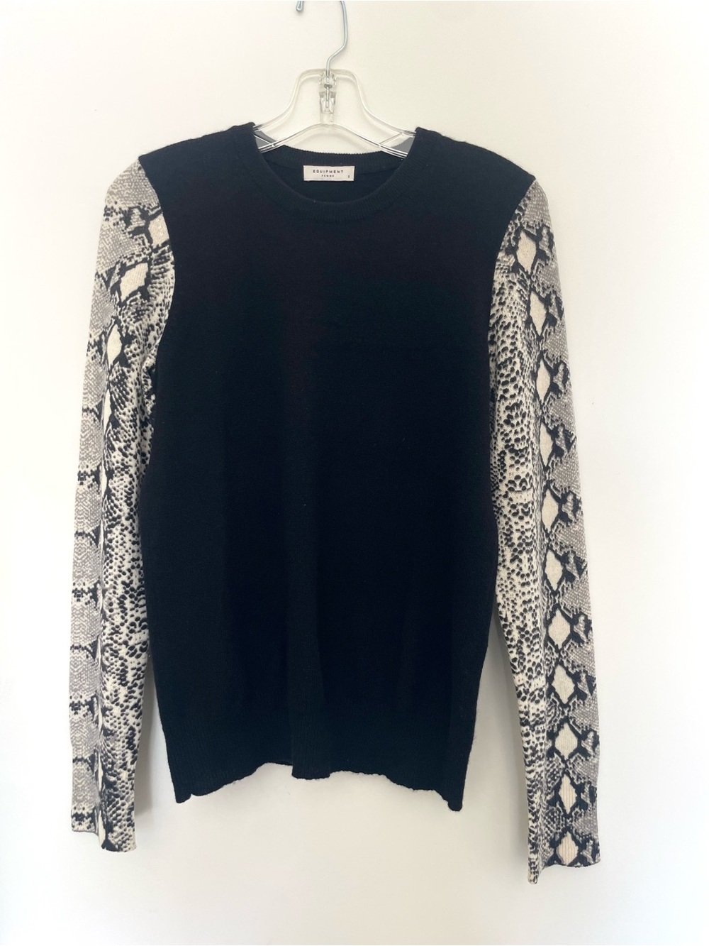 Equipment Women 100% Cashmere Black and Snakeskin sweater